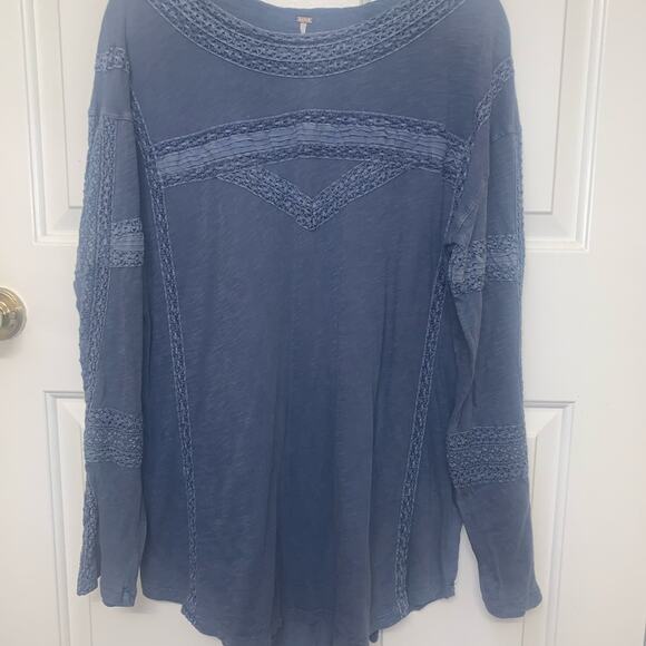 FREE PEOPLE Boy Meets Girl Long Sleeve Top. Pacific Coast Blue. Large. - Picture 5 of 12